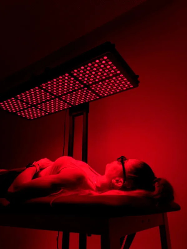 Thérapie par lumière rouge pour la récupération et prévention des blessures